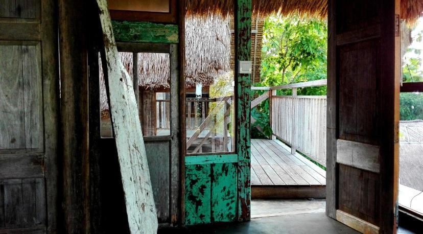 Vertical House Bali Uluwatu  Luaran gambar