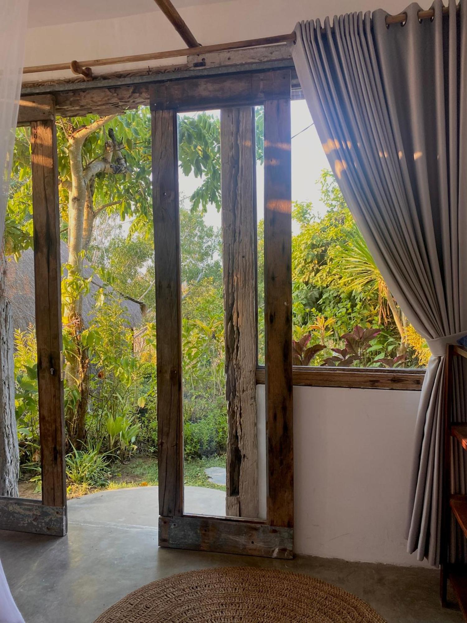 Vertical House Bali Uluwatu  Luaran gambar