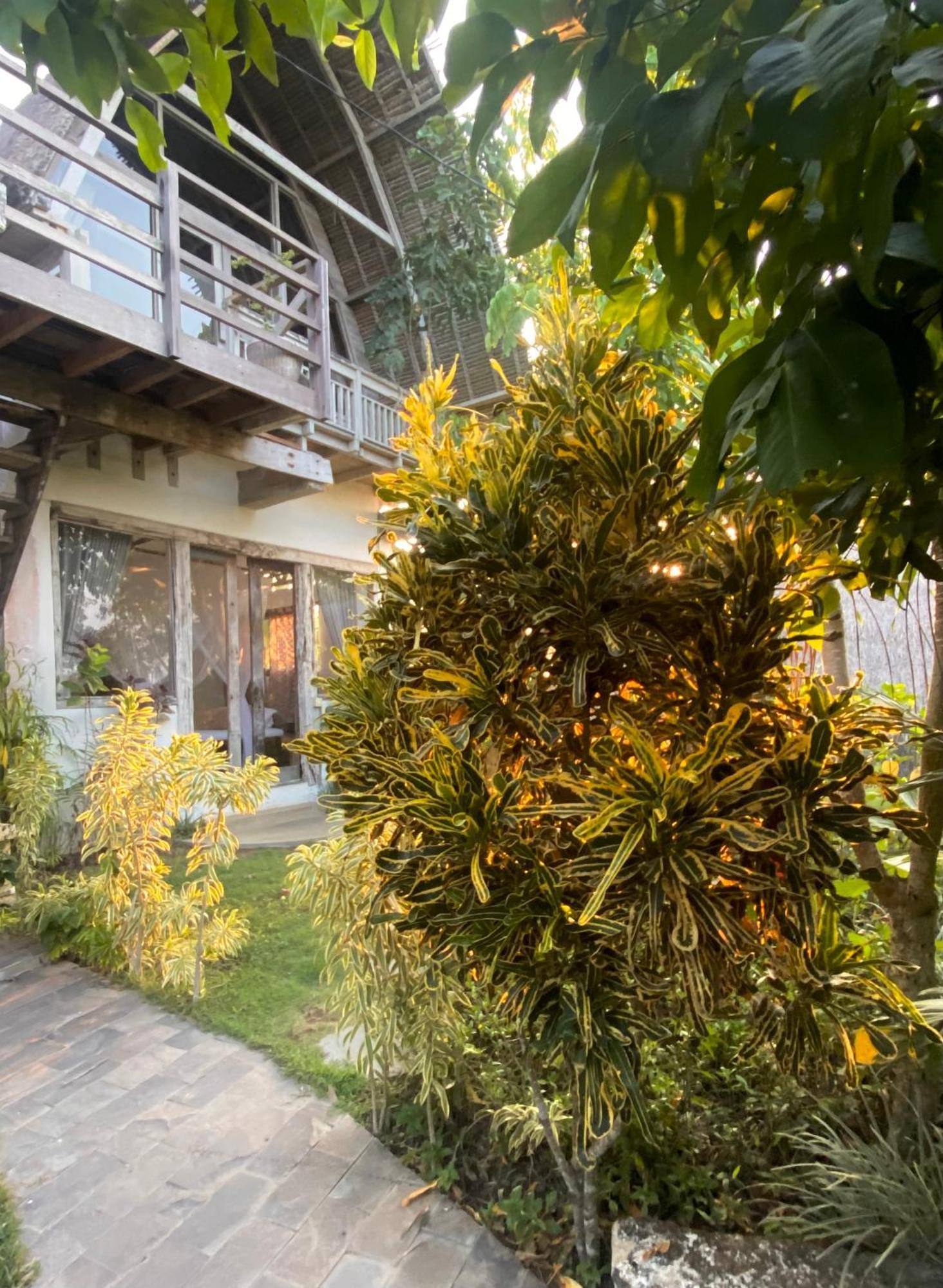 Vertical House Bali Uluwatu  Luaran gambar