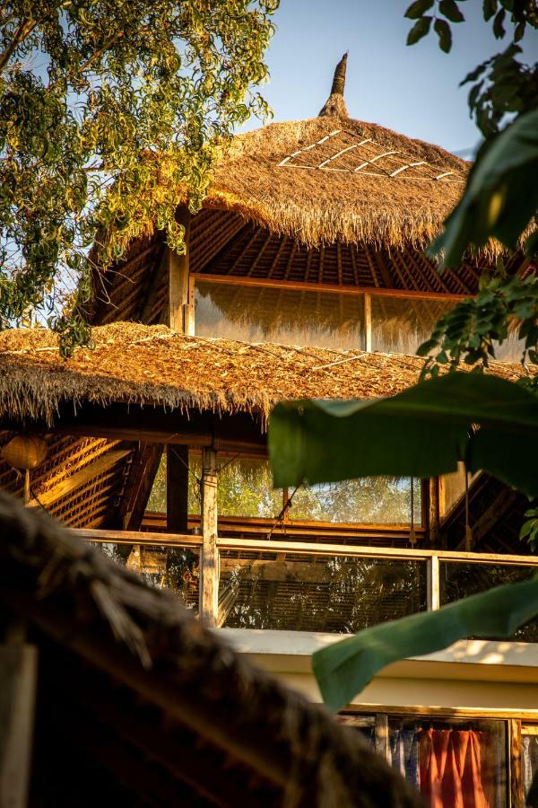 Vertical House Bali Uluwatu  Luaran gambar